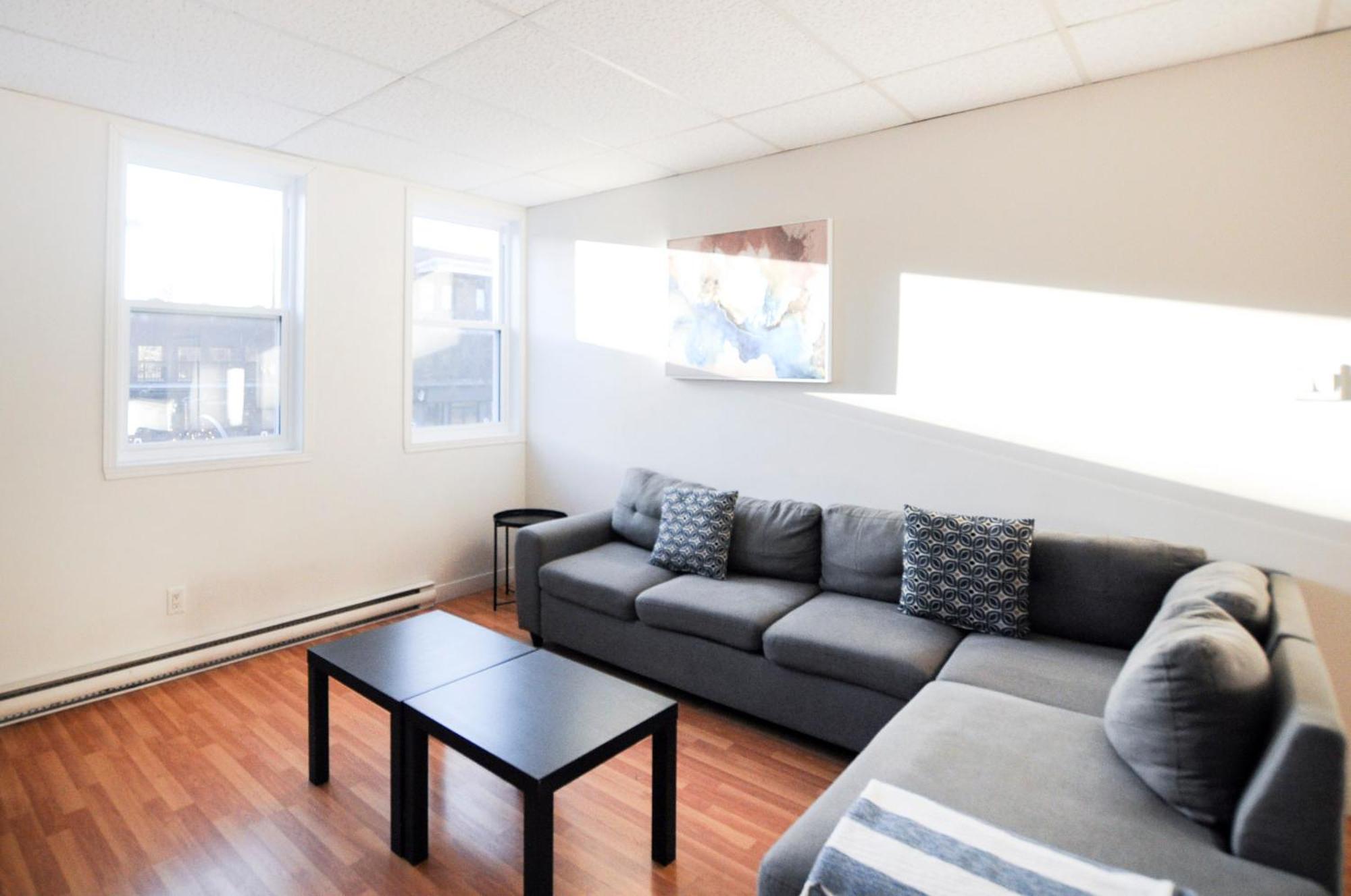 Lumineux Et Fonctionnel - 3av Appartement *